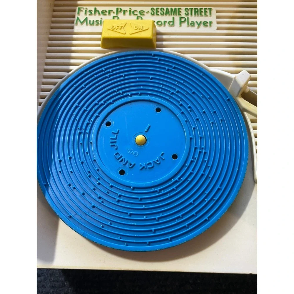 Vintage 1984 Fisher-Price Sesame Street Music Box Record Player 995N with Record